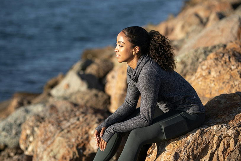 pexels-ketut-subiyanto-4909314